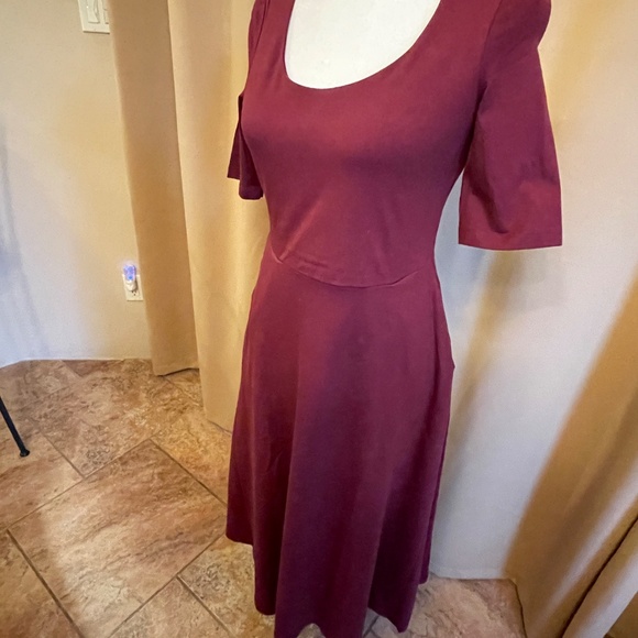 NEW! Pact Windsor Wine Fit & Flare Scoop Neck Midi Dress Size Small NWT! - Picture 3 of 10